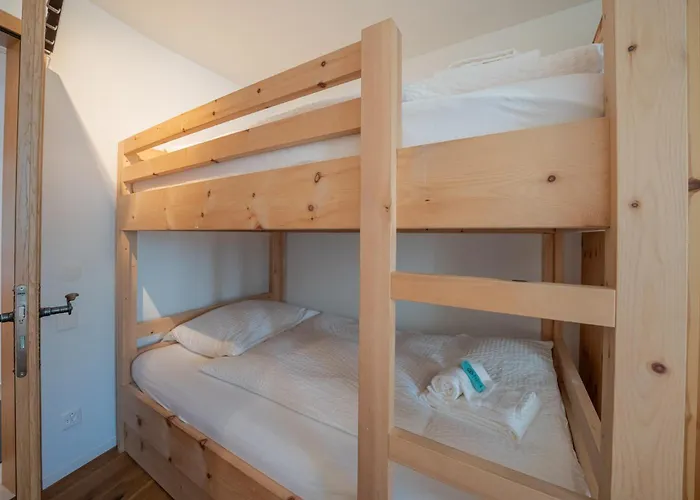 Viktoria A44 By Vacations, Exklusives App Im Zentrum Mit Privater Garage & Panoramablick Lägenhet *