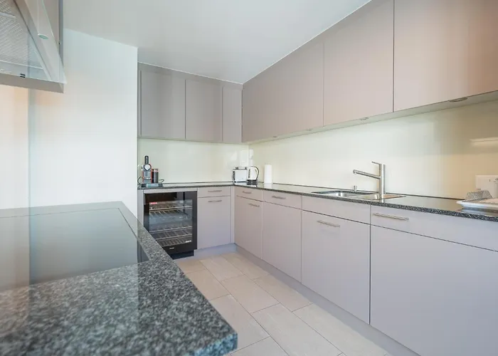 Lägenhet Viktoria A44 By Vacations, Exklusives App Im Zentrum Mit Privater Garage & Panoramablick