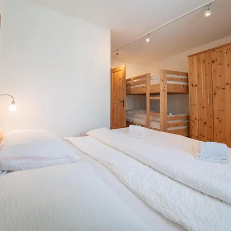 Viktoria A44 By Vacations, Exklusives App Im Zentrum Mit Privater Garage & Panoramablick Lägenhet