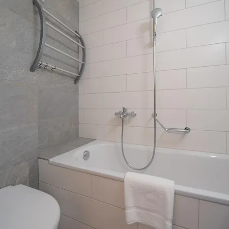 Lägenhet Viktoria A44 By Vacations, Exklusives App Im Zentrum Mit Privater Garage & Panoramablick Arosa