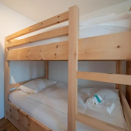 Viktoria A44 By Vacations, Exklusives App Im Zentrum Mit Privater Garage & Panoramablick Lägenhet *