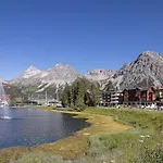 公寓 Viktoria A44 By Vacations, Exklusives App Im Zentrum Mit Privater Garage & Panoramablick 阿罗萨